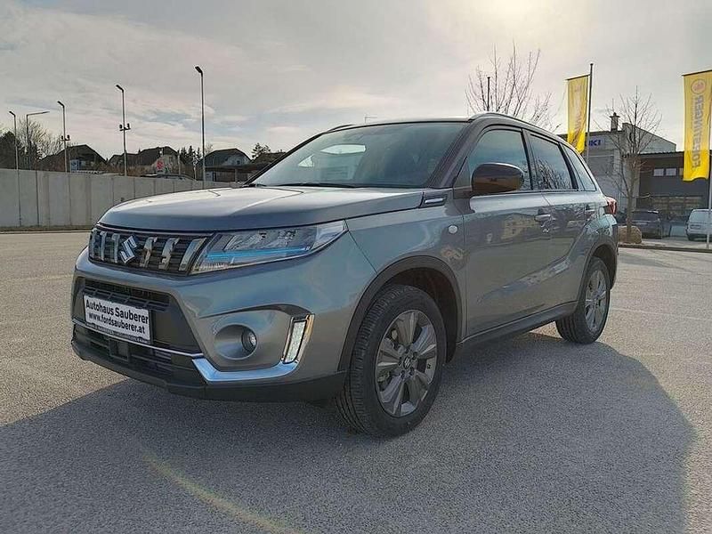 Gebraucht Suzuki Vitara 129 PS (94 kW) 2022 Grau SUV
