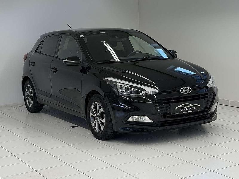 Schwarz Gebraucht 2018 Hyundai i20 GO! Limousine | € 8.900 (Fairer Preis) - Bild 1/4