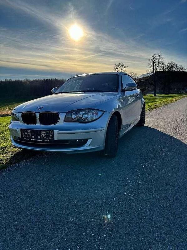 Gebraucht BMW 118 Coupé 143 PS (105 kW) 2010 Silber Coupé