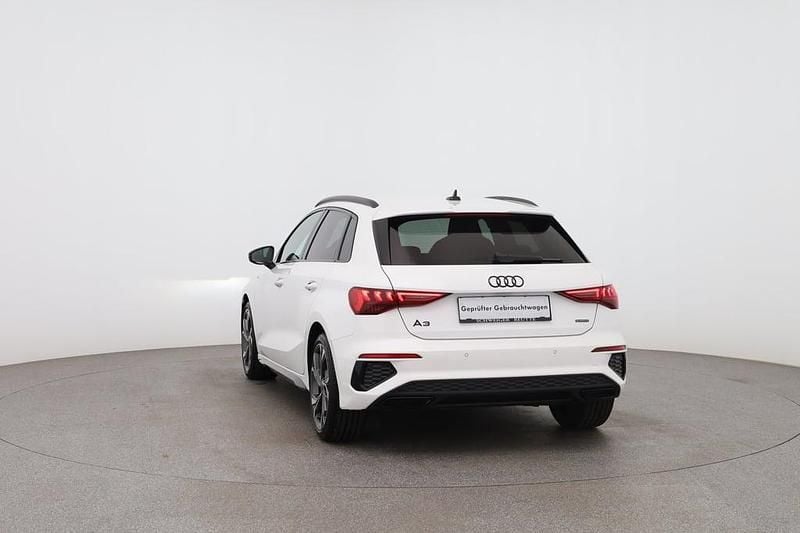Gebraucht Audi A3 S-Line 200 PS (147 kW) 2024 Weiss  normal Limousine