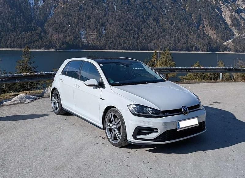 Gebraucht 2019 VW Golf VII R-line Limousine | € 16.500 (Fairer Preis) - Bild 1/4