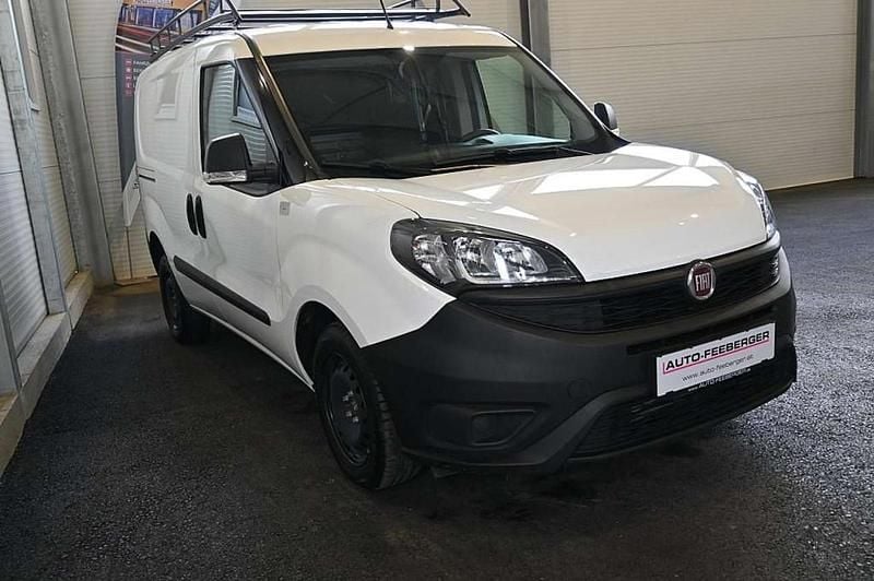 Gebraucht Fiat Doblò Business 90 PS (66 kW) 2022 Weiß Van / Kleinbus
