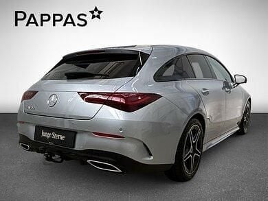 Neu Mercedes CLA180 AMG line 136 PS (100 kW) 2025 Silber Limousine