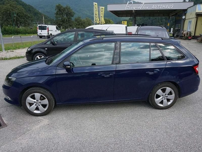 Gebraucht Skoda Fabia Ambition 95 PS (69 kW) 2018 Blau Kleinwagen