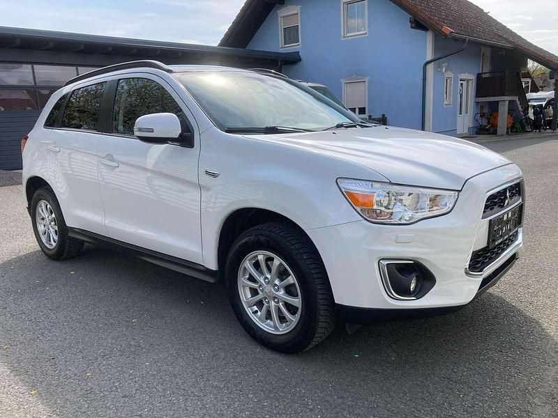 Gebraucht Mitsubishi ASX Intense+ 150 PS (110 kW) 2013 Weiß SUV