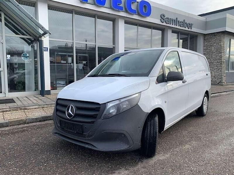Gebraucht Mercedes Vito 163 PS (119 kW) 2024 Weiß Van