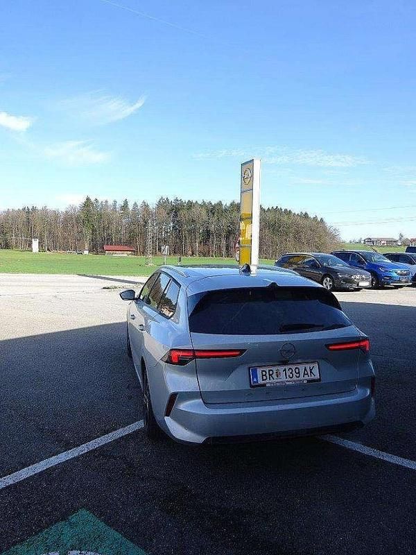 Gebraucht Opel Astra Elegance 131 PS (96 kW) 2023 Silber Kombi