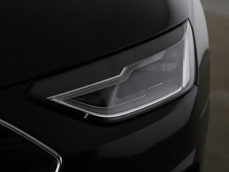 Gebraucht Audi A4 150 PS (110 kW) 2022 Schwarz  metallic Kombi