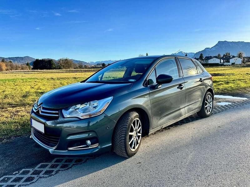 Grau Gebraucht 2014 Citroën C4 Exclusive Limousine | € 7.200 (Superpreis) - Bild 1/4
