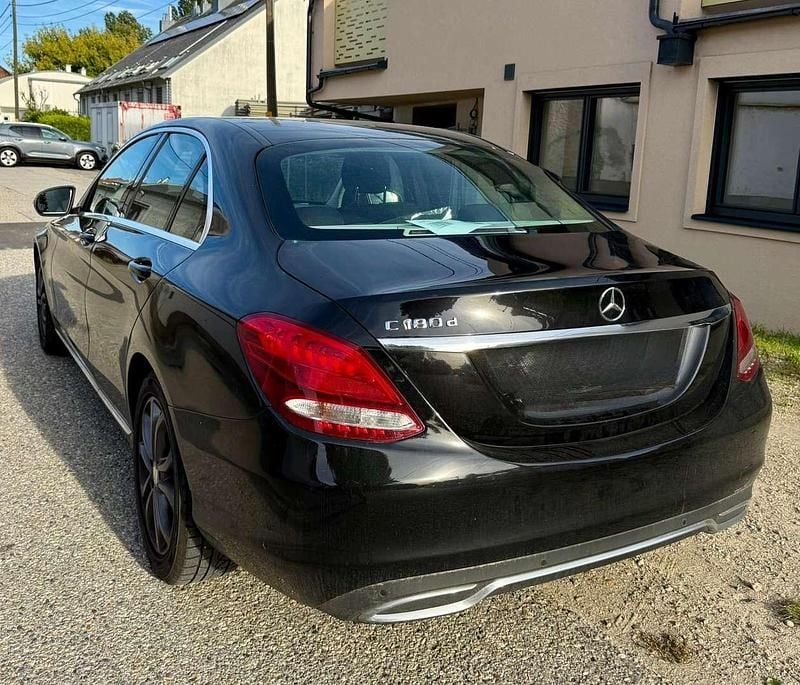 Gebraucht Mercedes C180 116 PS (85 kW) 2017 Limousine