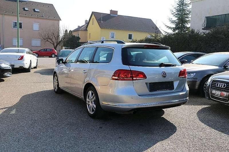 Gebraucht VW Passat Comfortline 122 PS (89 kW) 2010 Grau Kombi