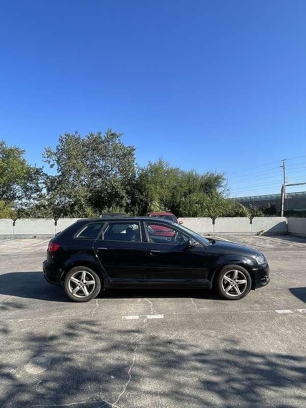 Gebraucht Audi A3 105 PS (77 kW) 2011 Schwarz Limousine