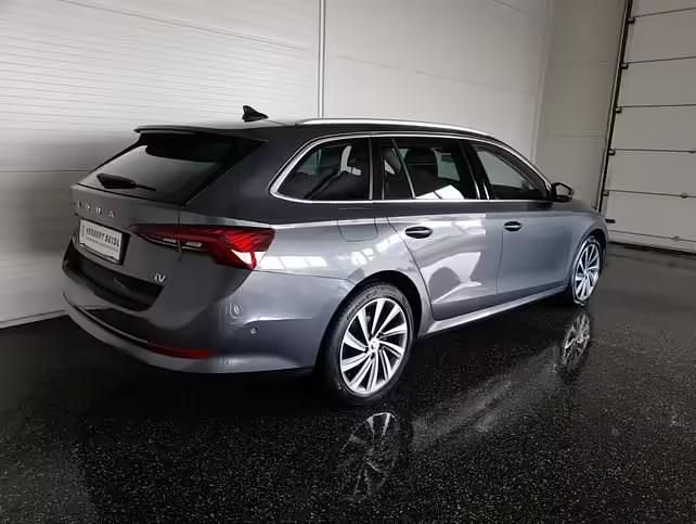 Gebraucht Skoda Octavia Style 204 PS (150 kW) 2021 Quarzgrau metallic Kombi