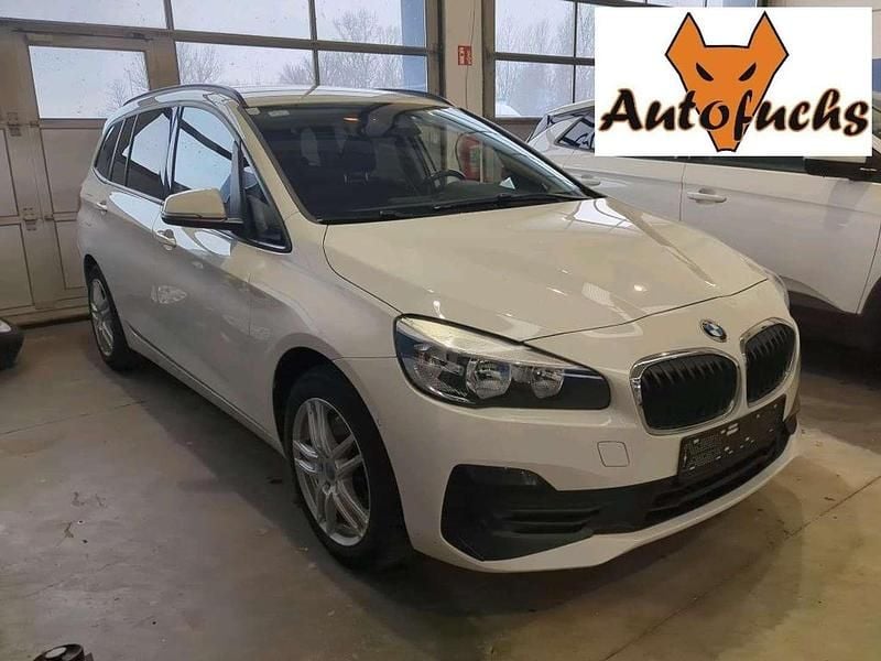 Gebraucht BMW 218 Gran Tourer Sport Line 150 PS (110 kW) 2022 Weiß Van / Kleinbus