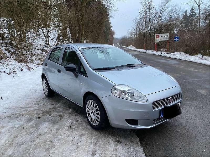 Gebraucht 2009 Fiat Punto Limousine | € 3.490 - Bild 1/4