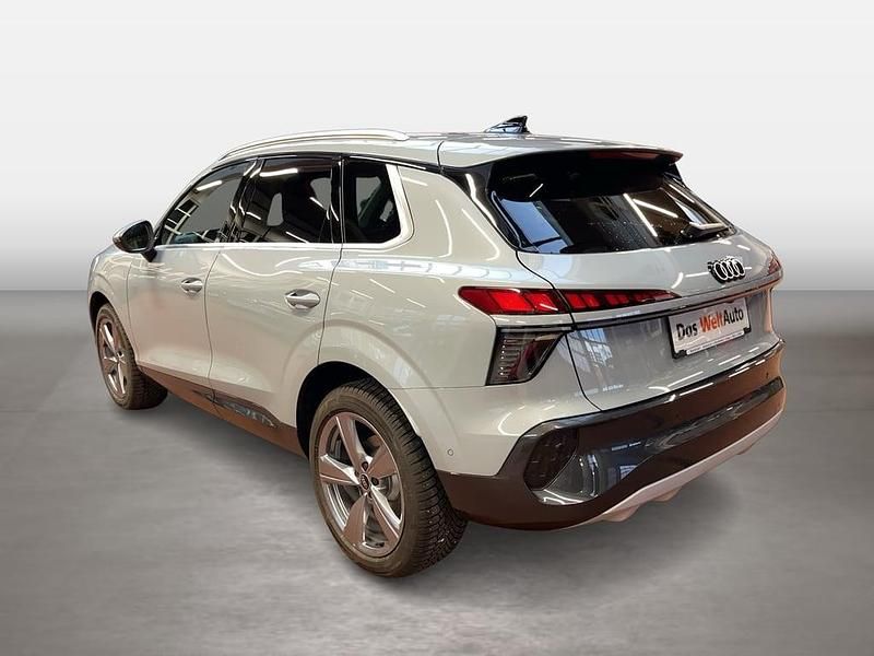 Gebraucht Audi Q3 150 PS (110 kW) 2026 Mittelgrau  metallicperleffekt SUV