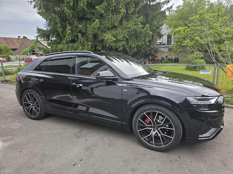 Gebraucht Audi Q8 Ambiente 286 PS (210 kW) 2019 SUV