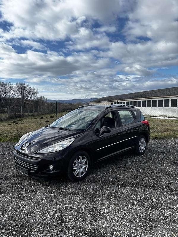 Gebraucht Peugeot 207 Active 95 PS (69 kW) 2011 Kombi