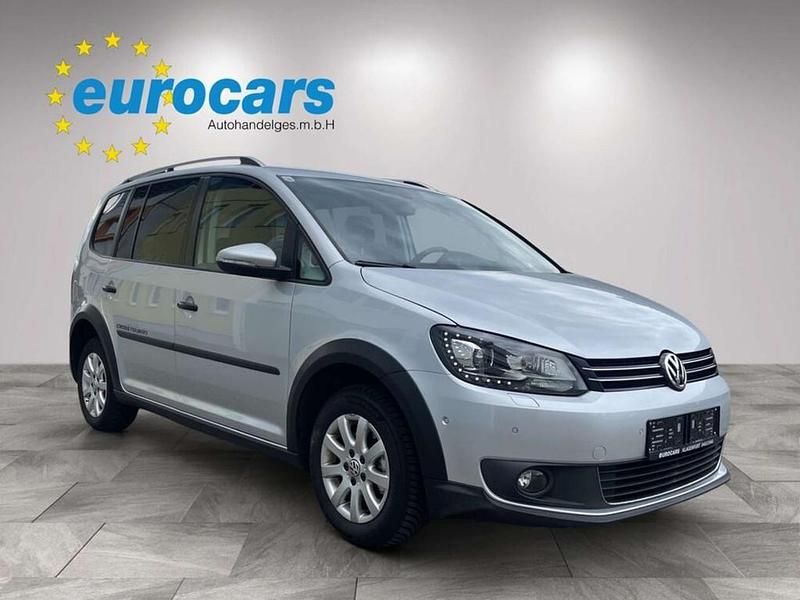Gebraucht VW Touran Cross 105 PS (77 kW) 2011 Silber Van / Kleinbus