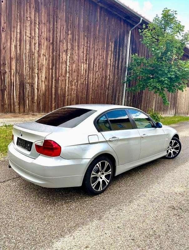 Gebraucht BMW 318 116 PS (85 kW) 2006 Limousine