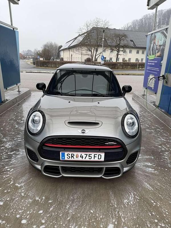 Gebraucht 2016 Mini John Cooper Works Sport Kleinwagen | € 19.750 (Fairer Preis) - Bild 1/4