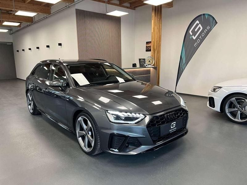 Gebraucht Audi A4 Competition 163 PS (119 kW) 2022 Grau Kombi