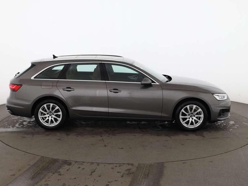 Gebraucht Audi A4 Ambiente 136 PS (100 kW) 2021 Grau Kombi