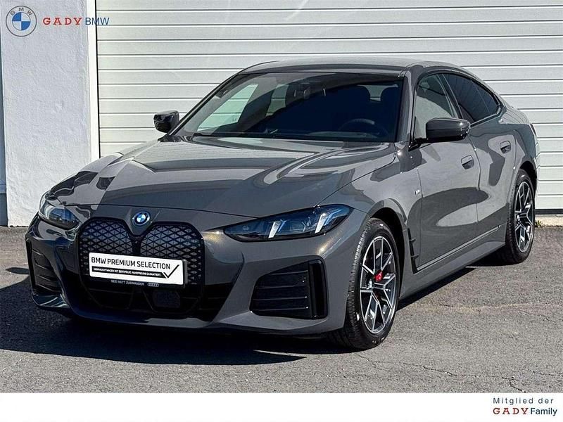 Dravitgrau Gebraucht 2025 BMW i4 Shadowline Limousine | € 60.000 - Bild 1/4