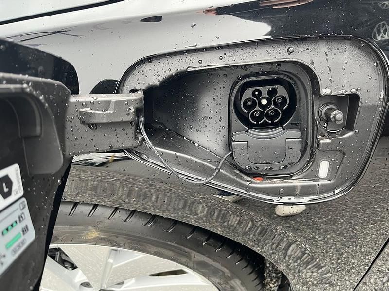 Neu VW Golf VIII 204 PS (150 kW) 2026 Schwarz  metallic