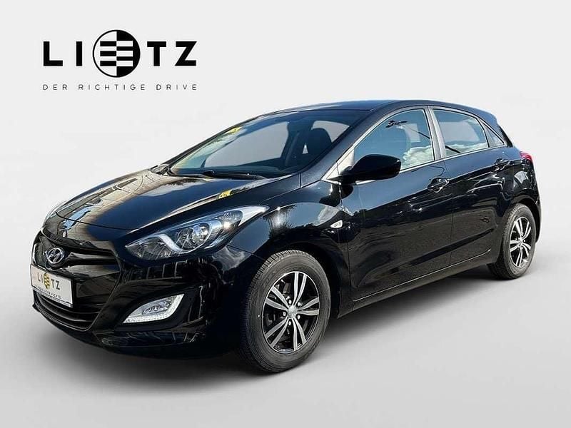 Schwarz Gebraucht 2015 Hyundai i30 Limousine | € 8.490 (Fairer Preis) - Bild 1/4