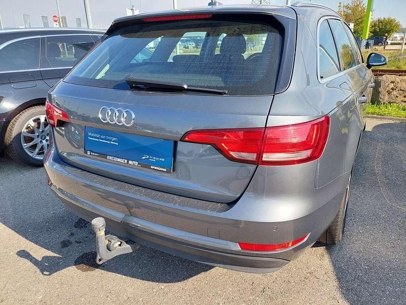 Gebraucht Audi A4 Design 150 PS (110 kW) 2017 Grau Kombi