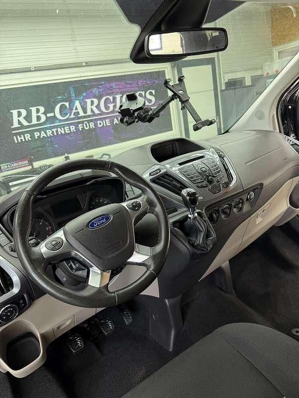 Gebraucht Ford Tourneo Titanium 170 PS (125 kW) 2017 Schwarz Van / Kleinbus