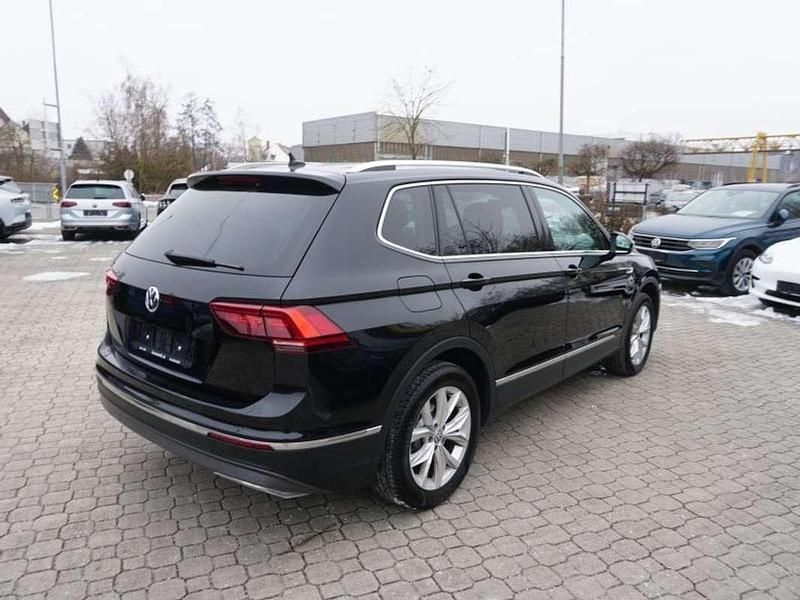 Gebraucht VW Tiguan Allspace Highline 150 PS (110 kW) 2021 Schwarz SUV