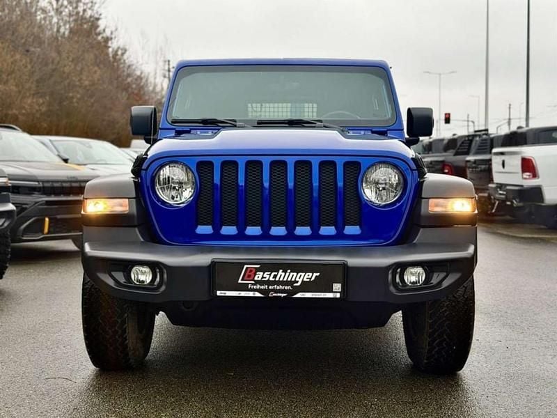 Gebraucht Jeep Wrangler Unlimited Sport 200 PS (147 kW) 2021 Blau SUV