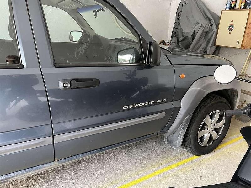 Gebraucht Jeep Cherokee Sport 143 PS (105 kW) 2001 SUV