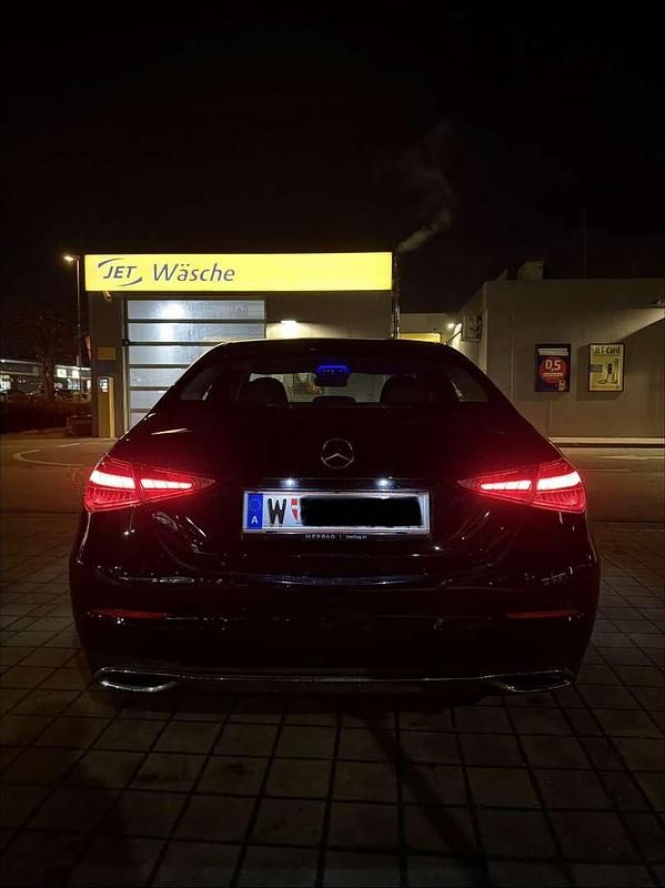 Gebraucht Mercedes C220 200 PS (147 kW) 2021 Limousine