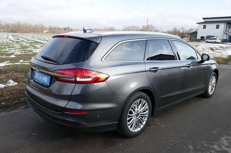 Gebraucht Ford Mondeo Titanium 150 PS (110 kW) 2021 Grau Kombi