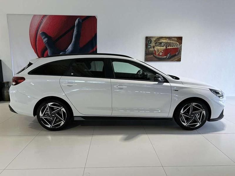 Neu Hyundai i30 N Line 140 PS (102 kW) 2025 Weiß Limousine