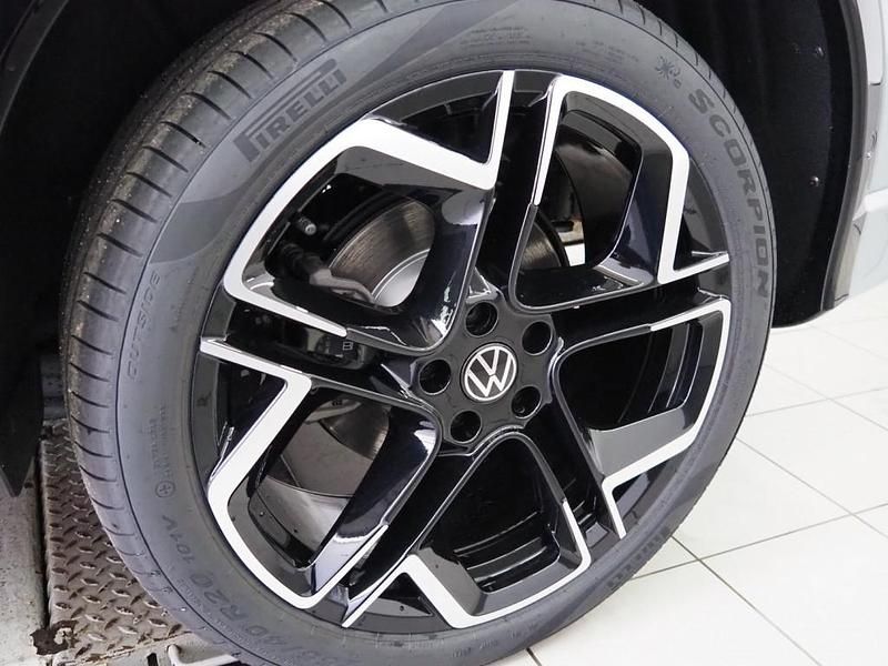 Neu VW Tiguan Sport 193 PS (141 kW) 2026 Silber  metallic SUV