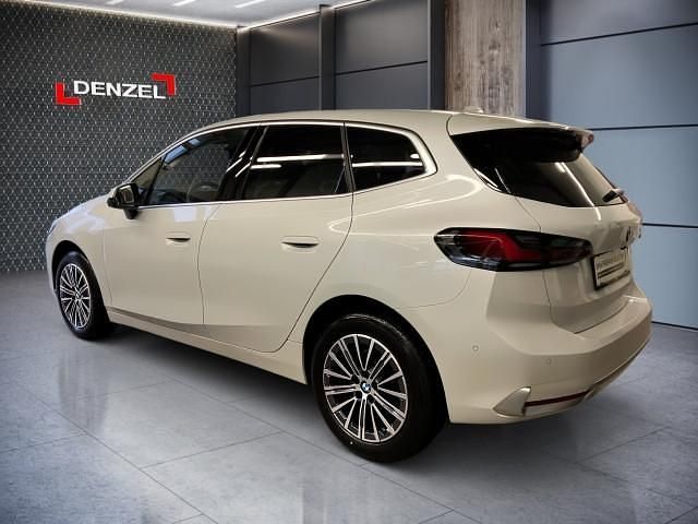 Gebraucht BMW 218 Luxury Line 136 PS (100 kW) 2024 Mineralweiß metallic Kombi