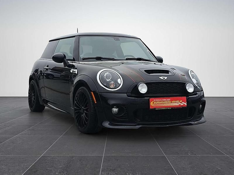 Gebraucht Mini John Cooper Works 211 PS (155 kW) 2011 Schwarz Kleinwagen