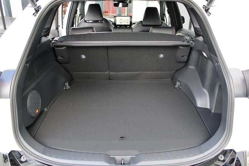 Gebraucht Toyota RAV4 Style 185 PS (136 kW) 2023 Weiss  metallicperleffekt SUV