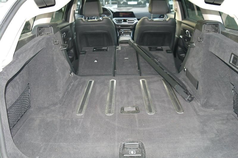 Gebraucht BMW 320 Efficient Dynamics 190 PS (139 kW) 2020 Weiß Kombi