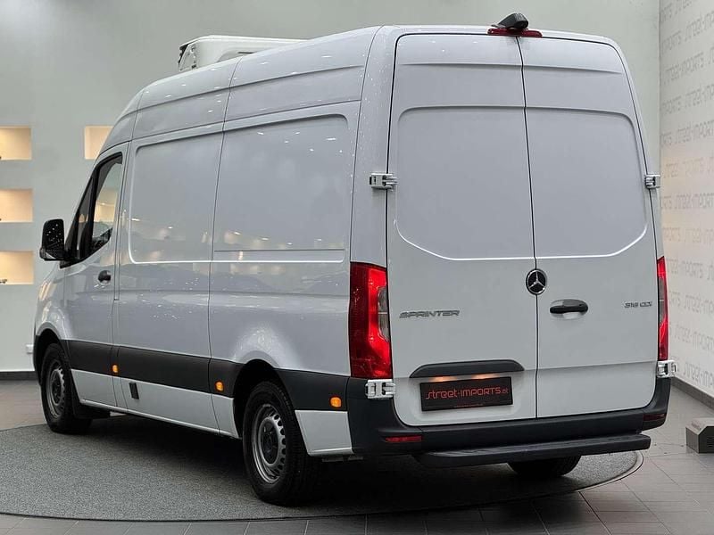 Gebraucht Mercedes Sprinter 163 PS (119 kW) 2021 Weiß Van