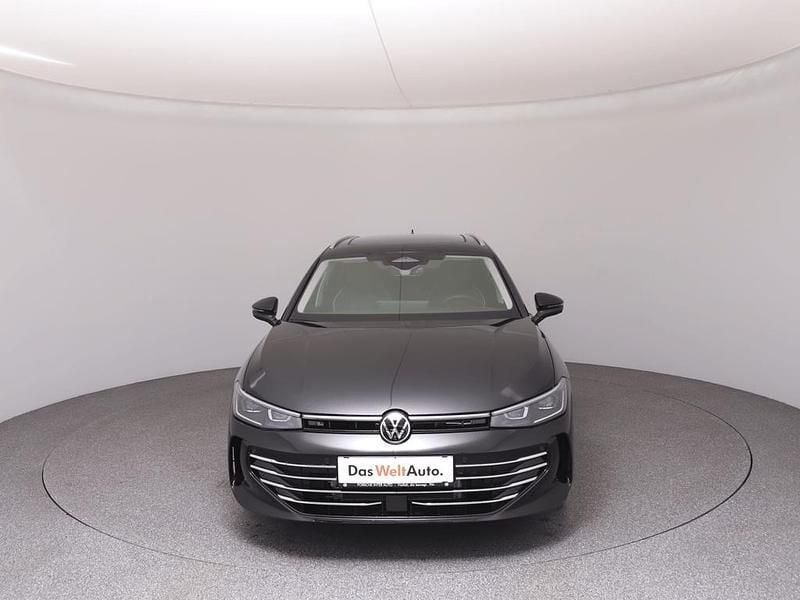 Gebraucht VW Passat Elegance 150 PS (110 kW) 2025 Schwarz  metallic Kombi
