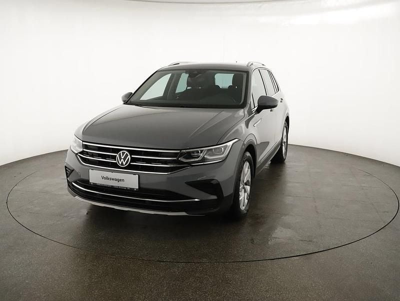 Gebraucht VW Tiguan Elegance 150 PS (110 kW) 2022 Grau SUV