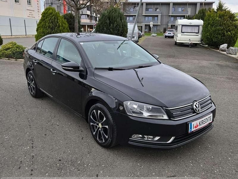 Gebraucht VW Passat Trendline 105 PS (77 kW) 2014 Schwarz Limousine