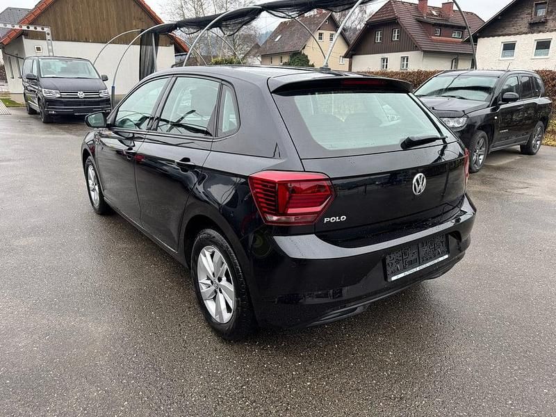 Gebraucht VW Polo Comfortline 95 PS (69 kW) 2020 Schwarz  metallicperleffektno Limousine