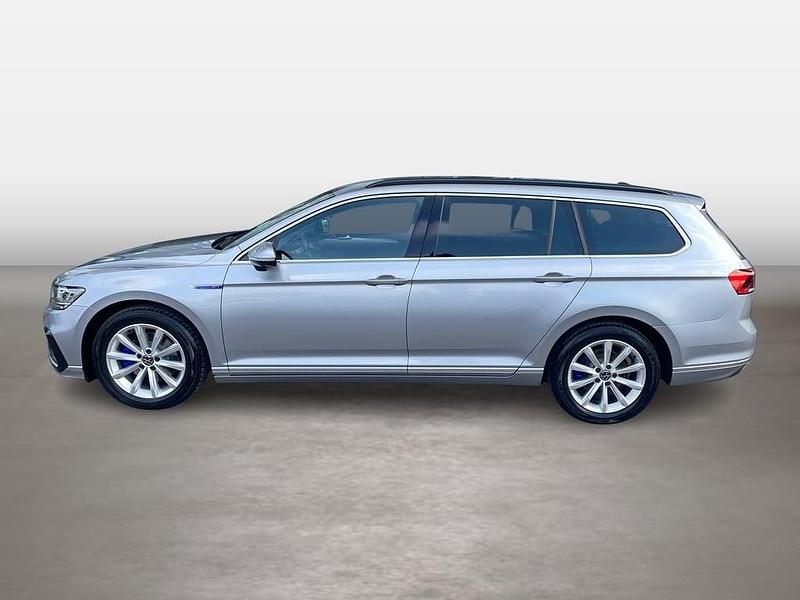 Gebraucht VW Passat GTE 156 PS (114 kW) 2021 Silber  metallic Kombi