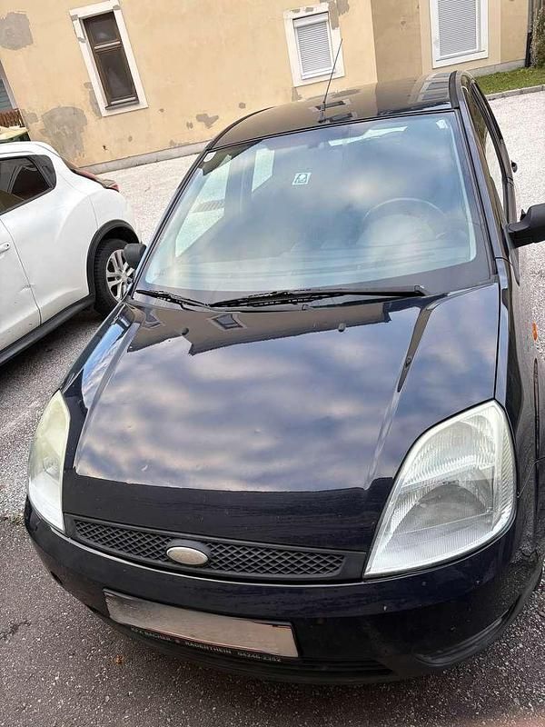 Gebraucht Ford Fiesta Ambiente 69 PS (50 kW) 2004 Blau Limousine